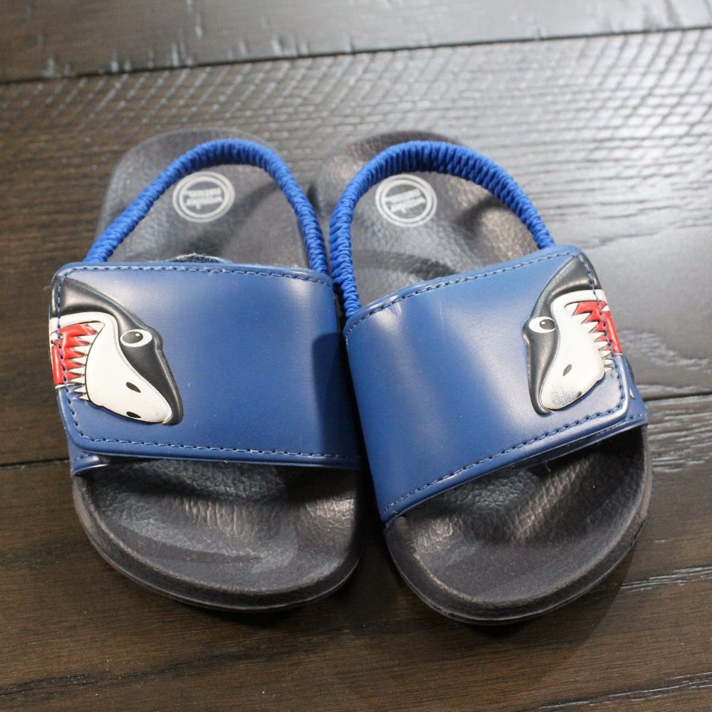 Kids/Toddler Blue Slip on Sandals Size 4